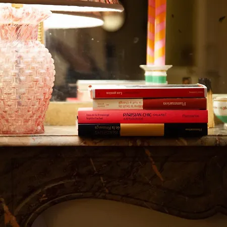 Homestay Arc De Triomphe Chic *